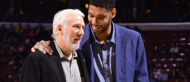 他们相互扶 他们相互扶