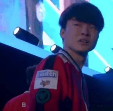 示出她们在 示出她们在