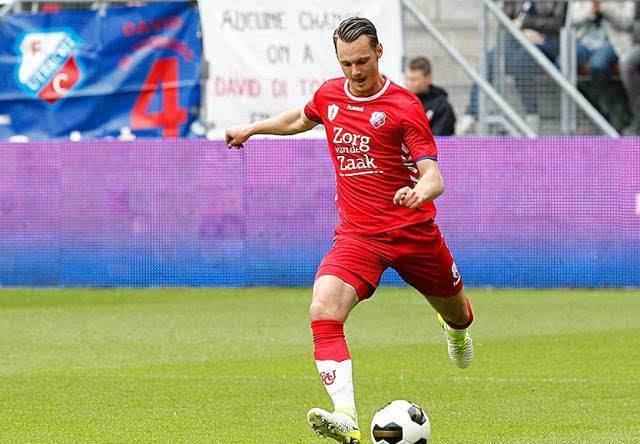 陈芋汐成为新加坡游泳世锦赛“三冠王”